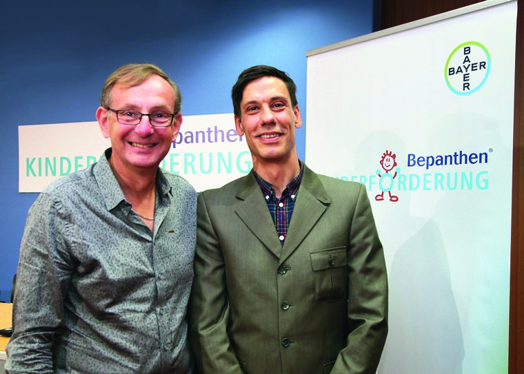 Bernd Siggelkow (l.), Gründer des Kinder- und Jugendhilfswerks „Arche“ und Studienleiter Prof. Holger Ziegler