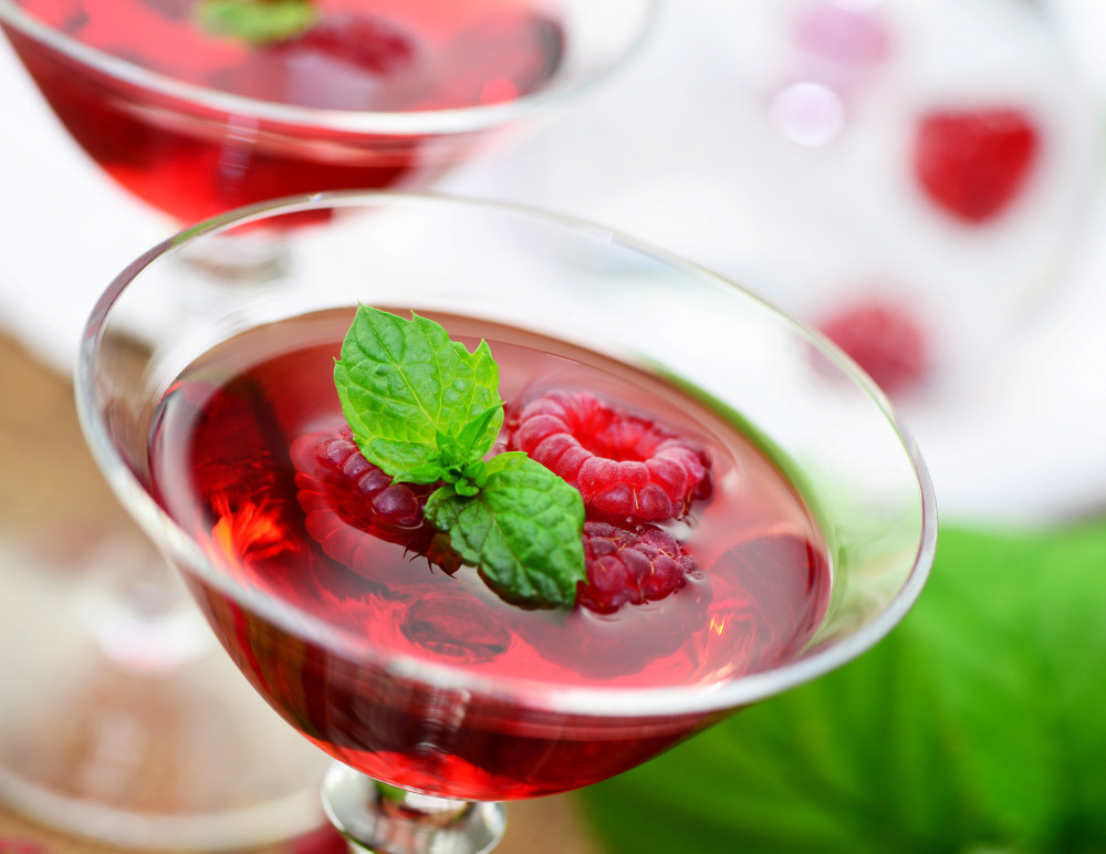 Cocktail mit Himbeeren Cocktail mit Himbeeren