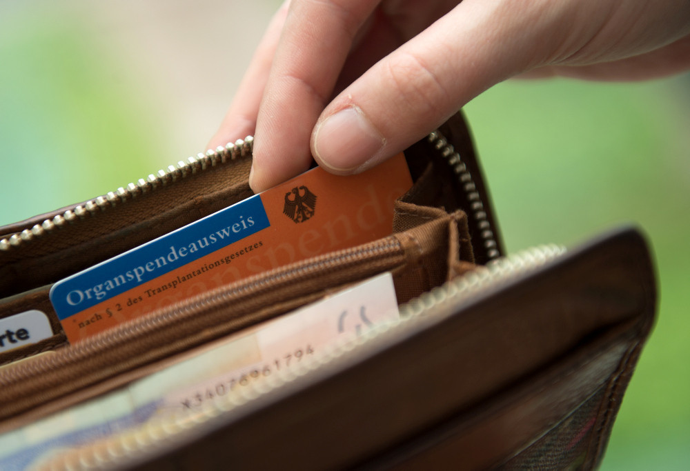 Organspendeausweis im Portemonaie Organspendeausweis im Portemonaie
