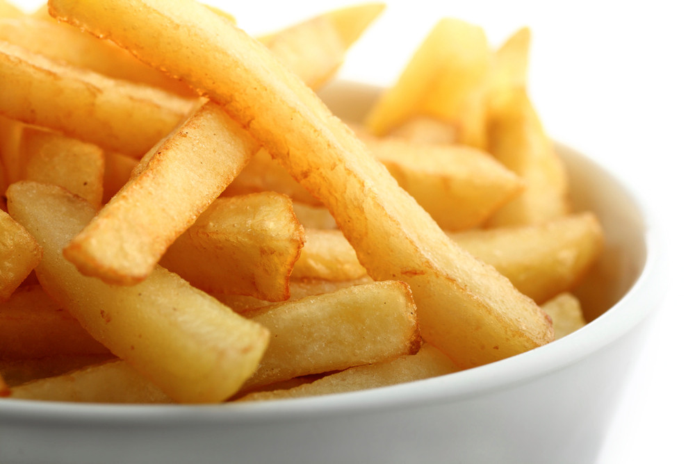 Erhöhte Acrylamidgehalte finden sich in gebratenen und frittierten Kartoffelerzeugnissen wie Pommes frites. Erhöhte Acrylamidgehalte finden sich in gebratenen und frittierten Kartoffelerzeugnissen wie Pommes frites.