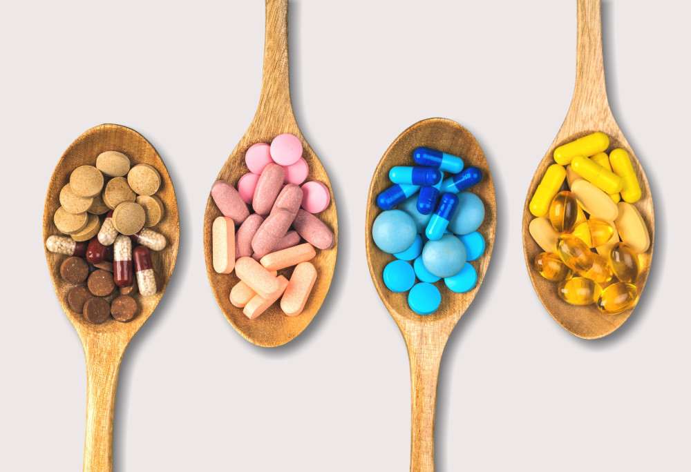 Löffel mit Tabletten/NEM Löffel mit Tabletten/NEM