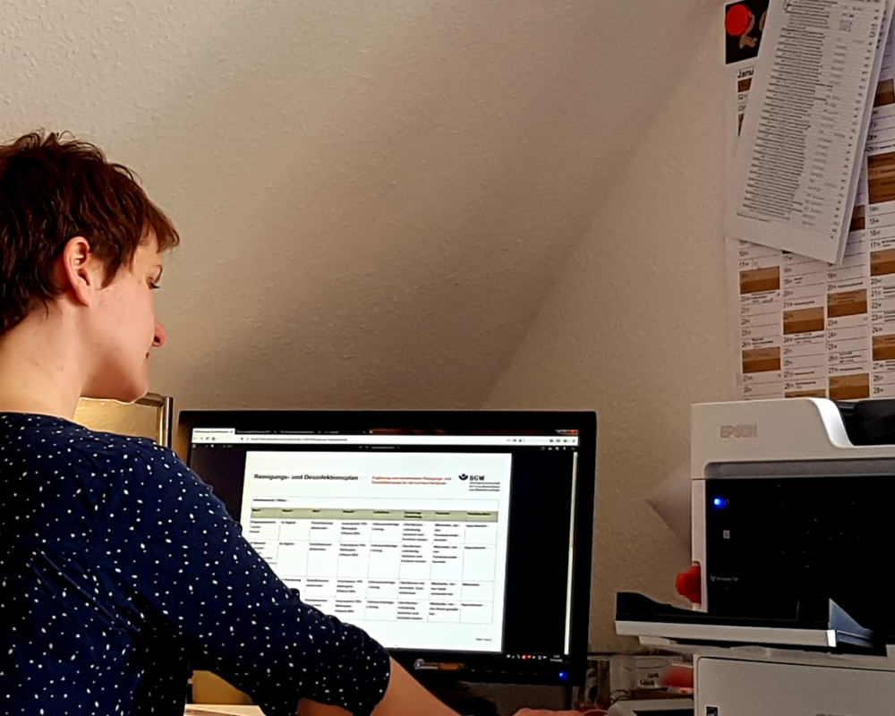 PTA Britta Fröhling war bereits vergangenes Jahr als QMS-Beauftragte ihrer Apotheke im Home Office tätig.