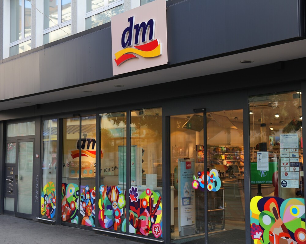 Filiale der Drogeriemarktkette dm