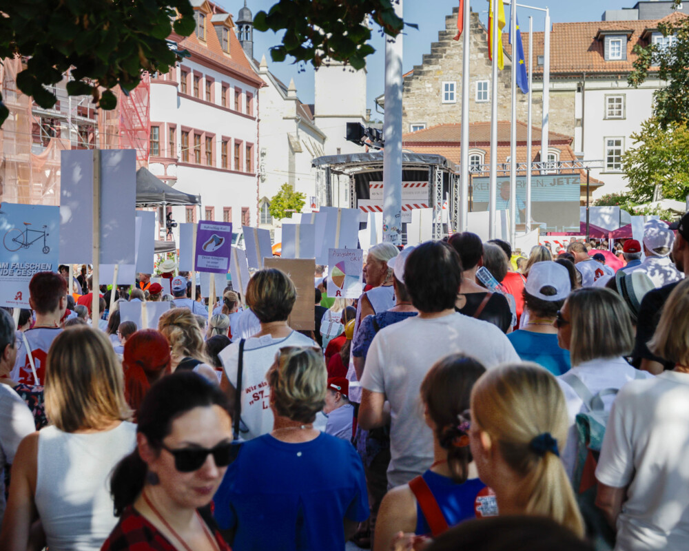 Demonstrierende in Erfurt