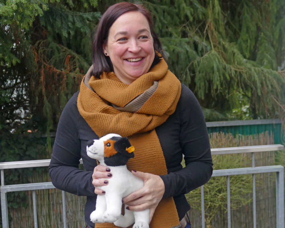 PTA Beiratsmitglied Lorena Denoville arbeitet neben ihrem Job in der Apotheke als Tierphysiotherapeutin.