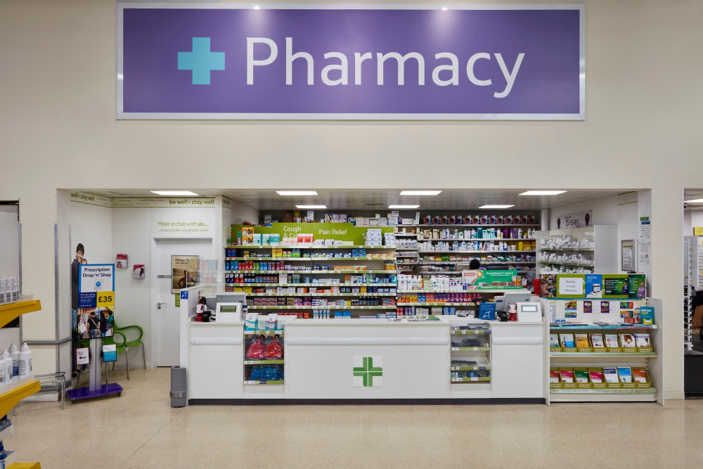 Offizin einer Apotheke in Großbritannien Offizin einer Apotheke in Großbritannien