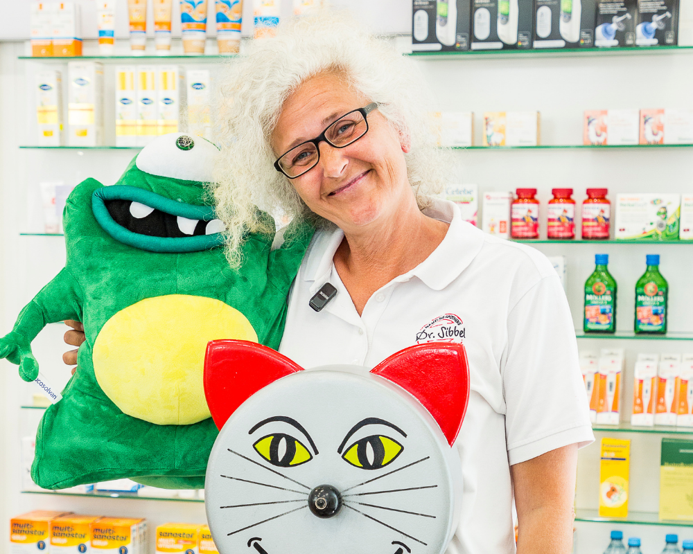 PTA Nicole Dargel arbeitet in der Kidz  Offizin der Ruhr-Apotheke in Herne und berät Eltern zur Gesundheit ihrer Kinder.