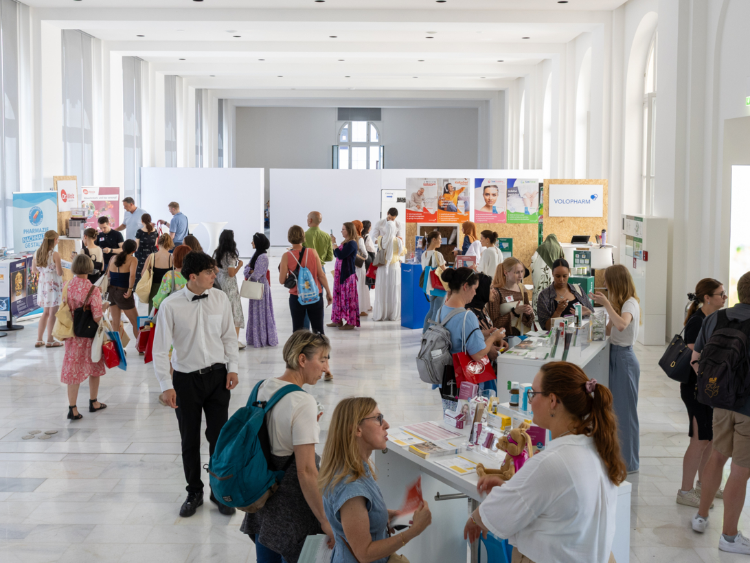 Besucher der Interpharm