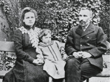 Marie, Irène und Pierre Curie.  photos.com PLUS Ausgabe 10/2011-  Seite 126