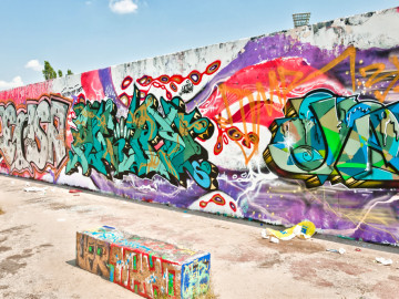 Ansicht der Berliner Mauer mit Graffiti