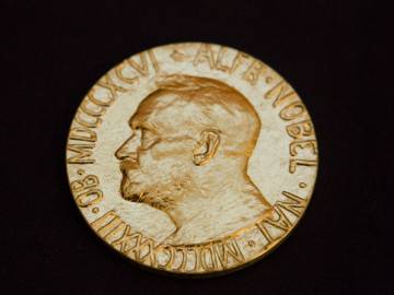Nobelpreis-Medaille mit dem Konterfrei von Alfred Nobel 