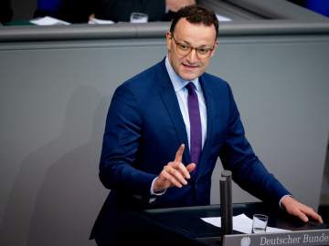Jens Spahn, Bundesminister für Gesundheit, spricht im Bundestag