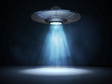 Lichtstrahl eines startenden Ufos (Illustration)