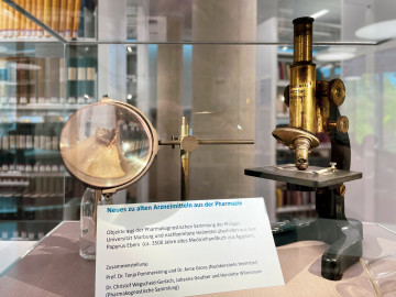 Ausstellung "Neues zu alten Arzneimitteln aus der Pharmazie", Universitätsbibliothek Marburg