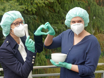 Rezeptur Duo Stefanie Fastnacht (links) und Sarah Siegler (rechts)