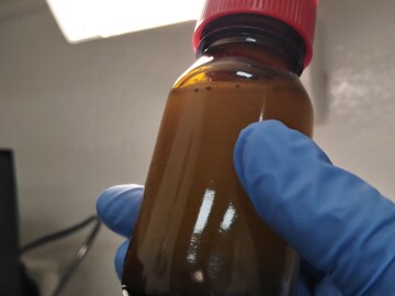 Spironolacton-Suspension in Braunglasflasche