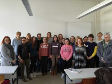 Gruppenfoto der Teilnehmer des Workshops „Lebenswirklichkeit von Menschen in Armut“