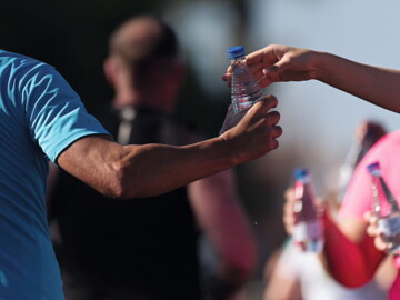 Läufer mit Wasserflasche