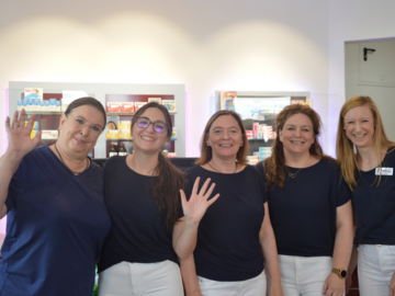 PTA-Gruppenfoto; v. l. grüßen Anja Zurr, Tanja Aschenbrenner, Christine Kapraun, Ina Rintschwentner und Nicole Wolf.