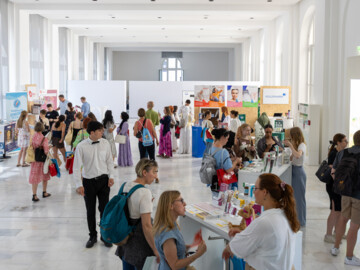Besucher der Interpharm